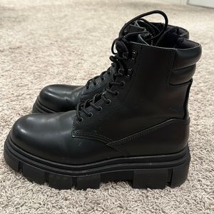 Chunky lace up boots by zara worn only twice!! Purchased two weeks ago.